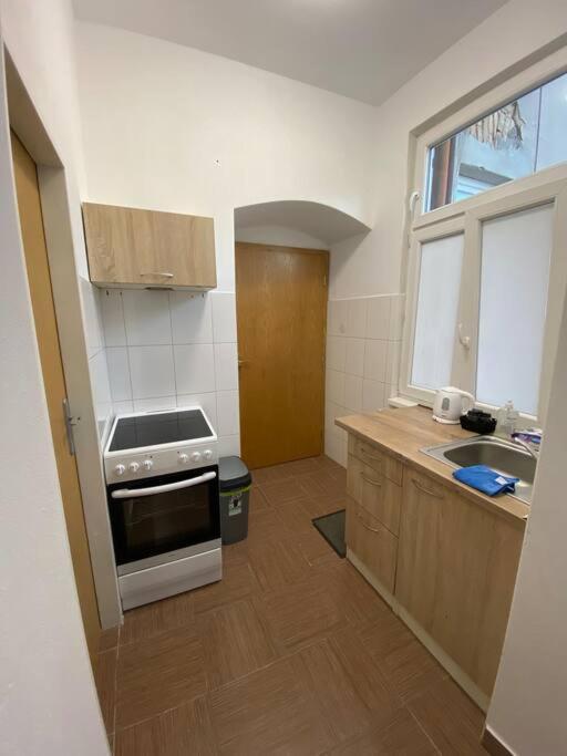 Cozy 1 Bedroom In The Center Of *